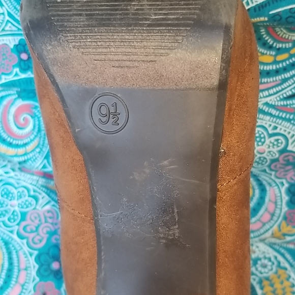 Women's Booties - Picture 4 of 7